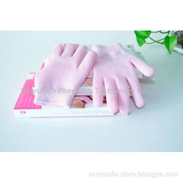 Anti - Aging Natural Pink Moisturizing Gel Gloves ,  Person